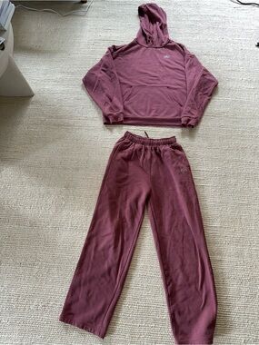 SOLD Burgundy Hoodie & Sweatpants Set S M